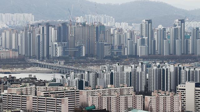 1월 전국 아파트 ‘하락 거래’ 비중 44.9%…6개월째 증가세