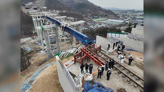 경찰, ‘안성 교량 붕괴 사고’ 하도급 관계자 출국금지