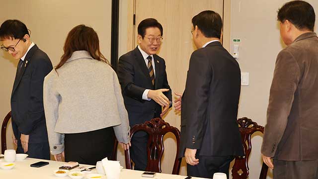 이재명, 당내 3선들과 오찬 간담회…당내 통합 강조