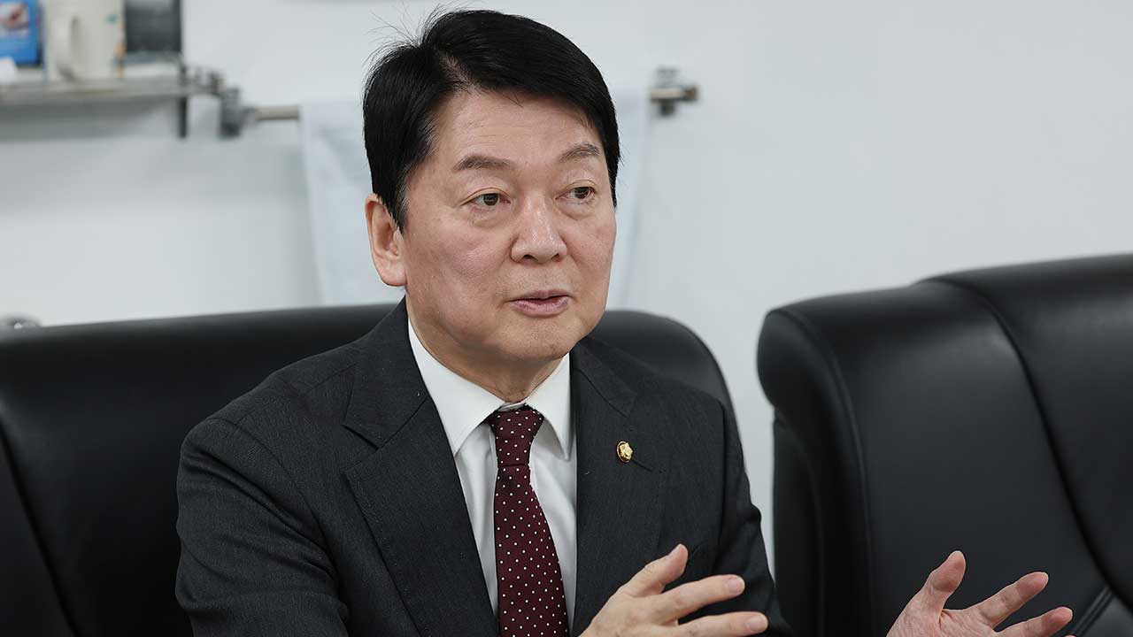 대구 온 안철수 “이재명 이길 사람 나”
