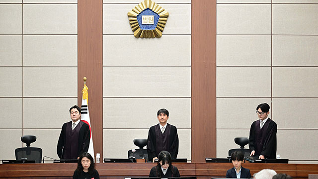 윤 전 대통령 직권남용 사건, ‘내란 재판부’에 배당