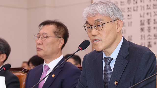 천대엽 “대법관, 헌법과 법률에 따라 사건 처리”…정청래 “가증스럽다”