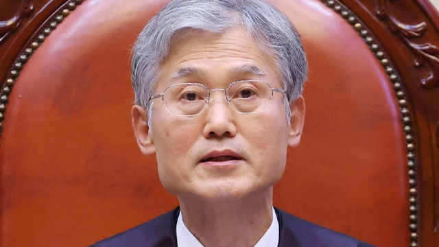 [속보] 민주당 “대법원장 탄핵 여부 결정 보류…대법 행위는 위헌·위법”