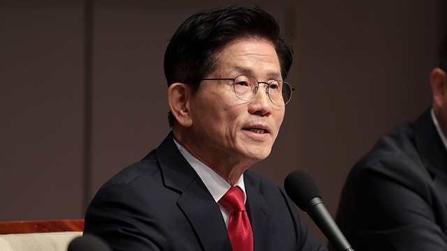 김문수 “한덕수, 꽃가마 태우면 입당하겠다는 것…비상계엄은 정말 잘못”