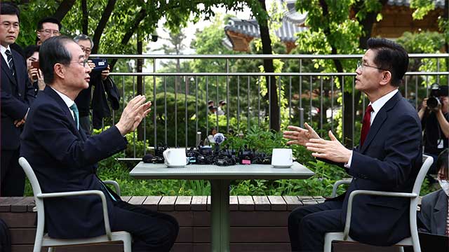 김문수-한덕수, 2차 ‘단일화 회담’ 1시간 만에 종료…입장차 못 좁혀