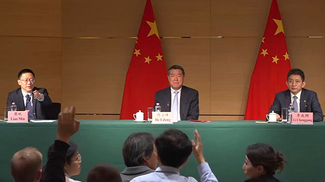 중국 부총리, 미국과 무역회담 끝나자 WTO 사무총장 회동