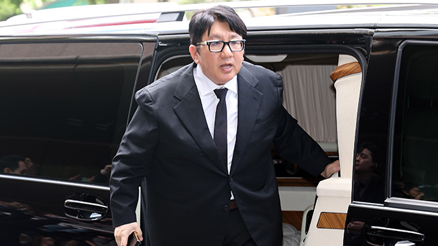 법원, ‘SM 시세조종’ 재판 증인으로 방시혁 의장 소환