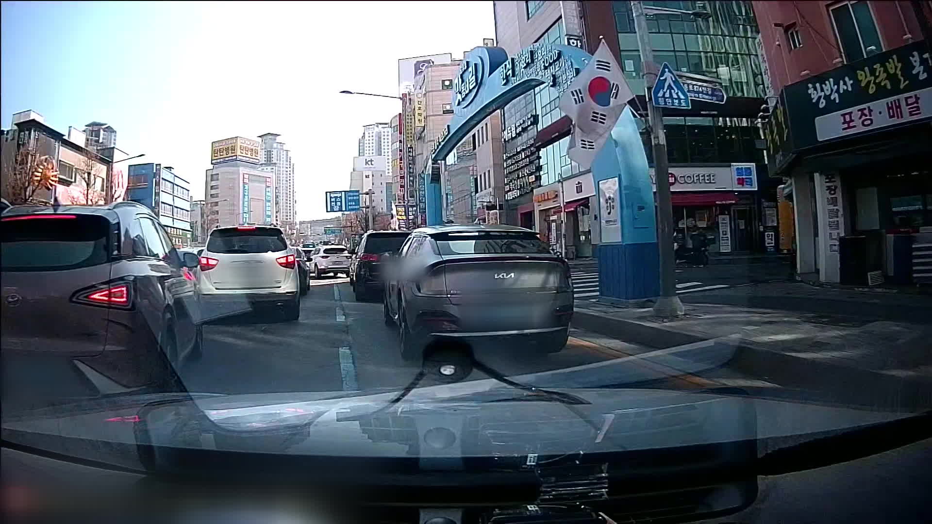 정체 도로서 “호흡곤란”…순식간에 길 터준 시민들