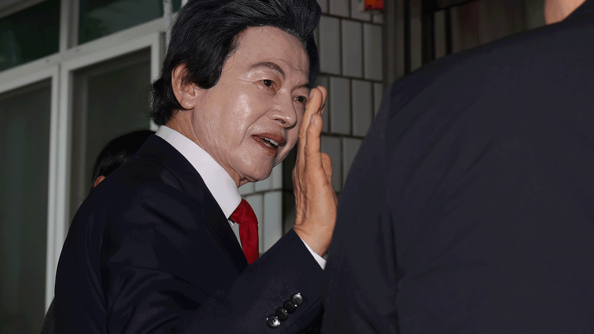 ‘사기·성추행’ 혐의 허경영 구속 기로…경찰 ‘역고발도’
