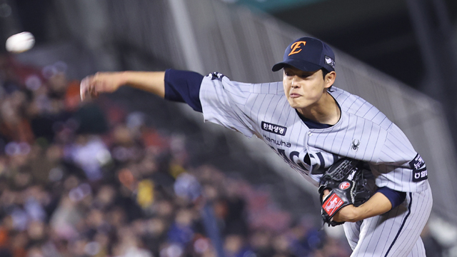 프로야구 한화 문동주, 시즌 5승째…NC 꺾고 2연패 ‘끝’