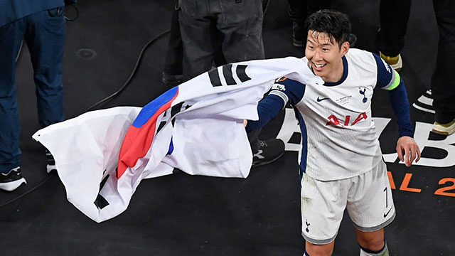 토트넘, 유로파리그 우승…손흥민 프로데뷔 생애 첫 우승