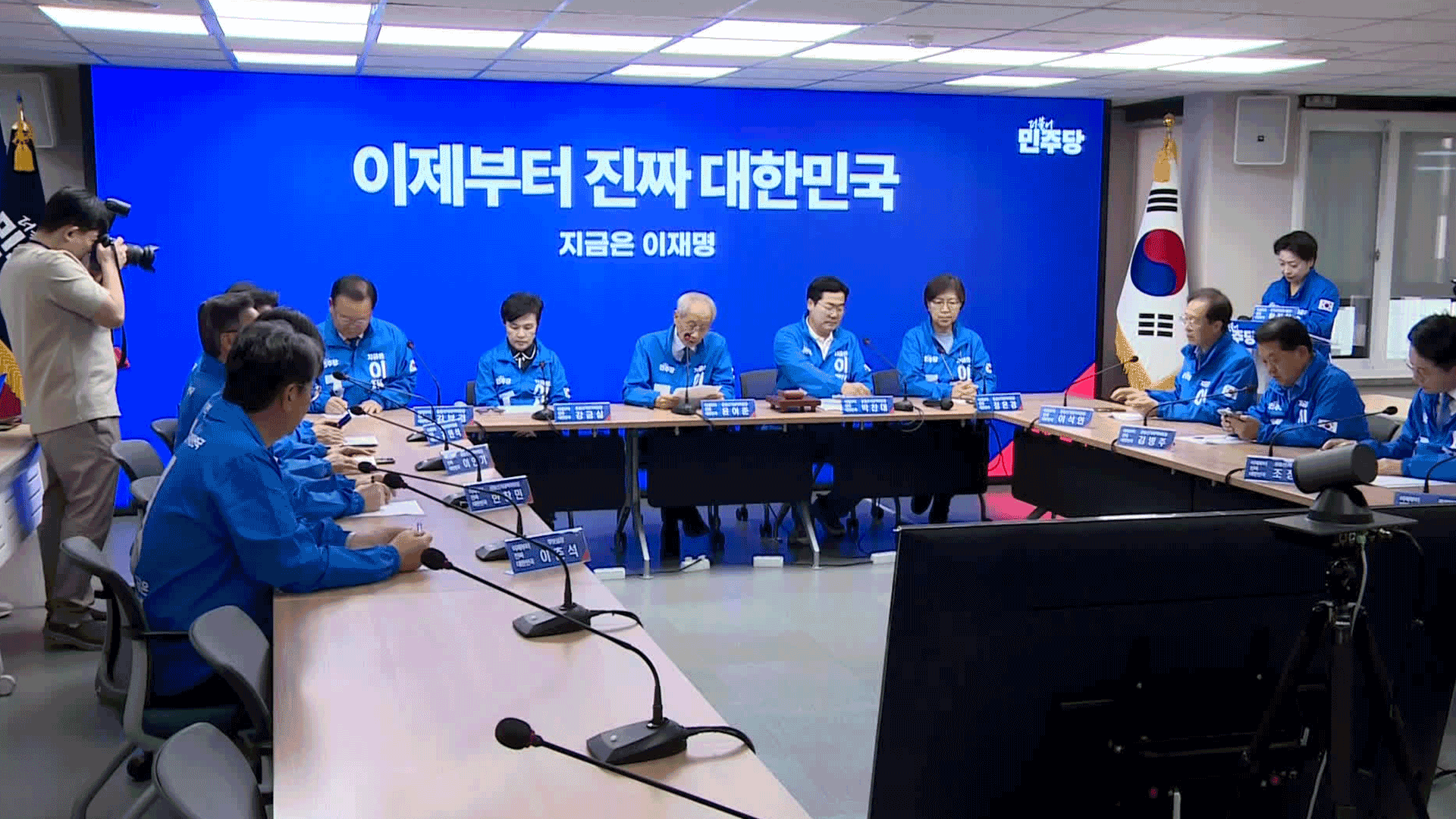 민주당 “김문수, 사전투표 입장 밝혀야”…“거북섬 사실 왜곡” 규탄