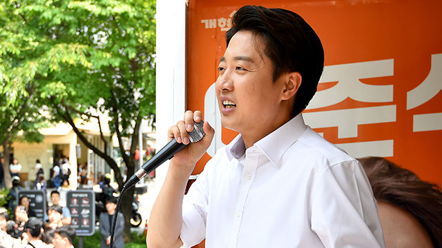 민주당 “이준석, 내란 세력으로 도망치나…뒷거래 시도 의심”