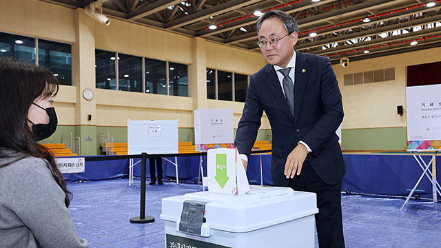 행안장관 대행, 대선 준비상황 점검…“투표 불편 없게 최선”