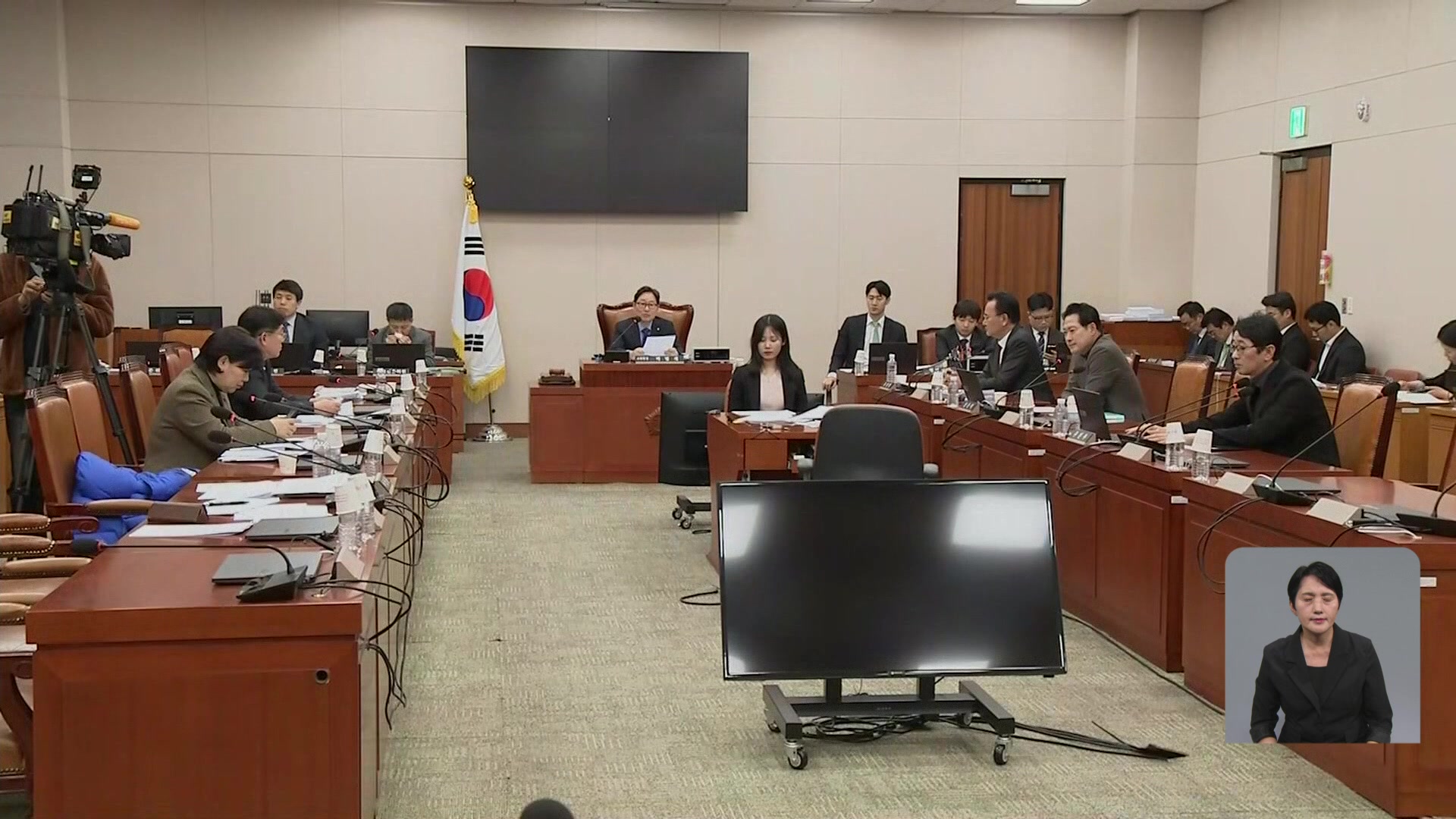 임기 첫날 ‘대법관 증원’ 소위 통과…여당, 입법 속도전