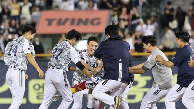 두산, 홈런 3개로 롯데 5-2 제압…조성환 감독대행 2연승 행진