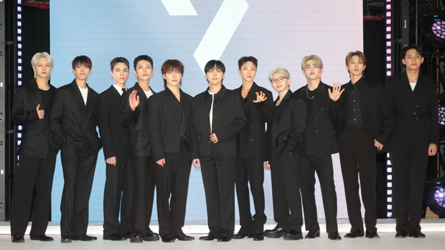 세븐틴 5집, 미국 빌보드 앨범 차트 2위로 데뷔