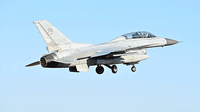 한국 KF-16 전투기, 알래스카서 훈련 중 파손…조종사 비상탈출