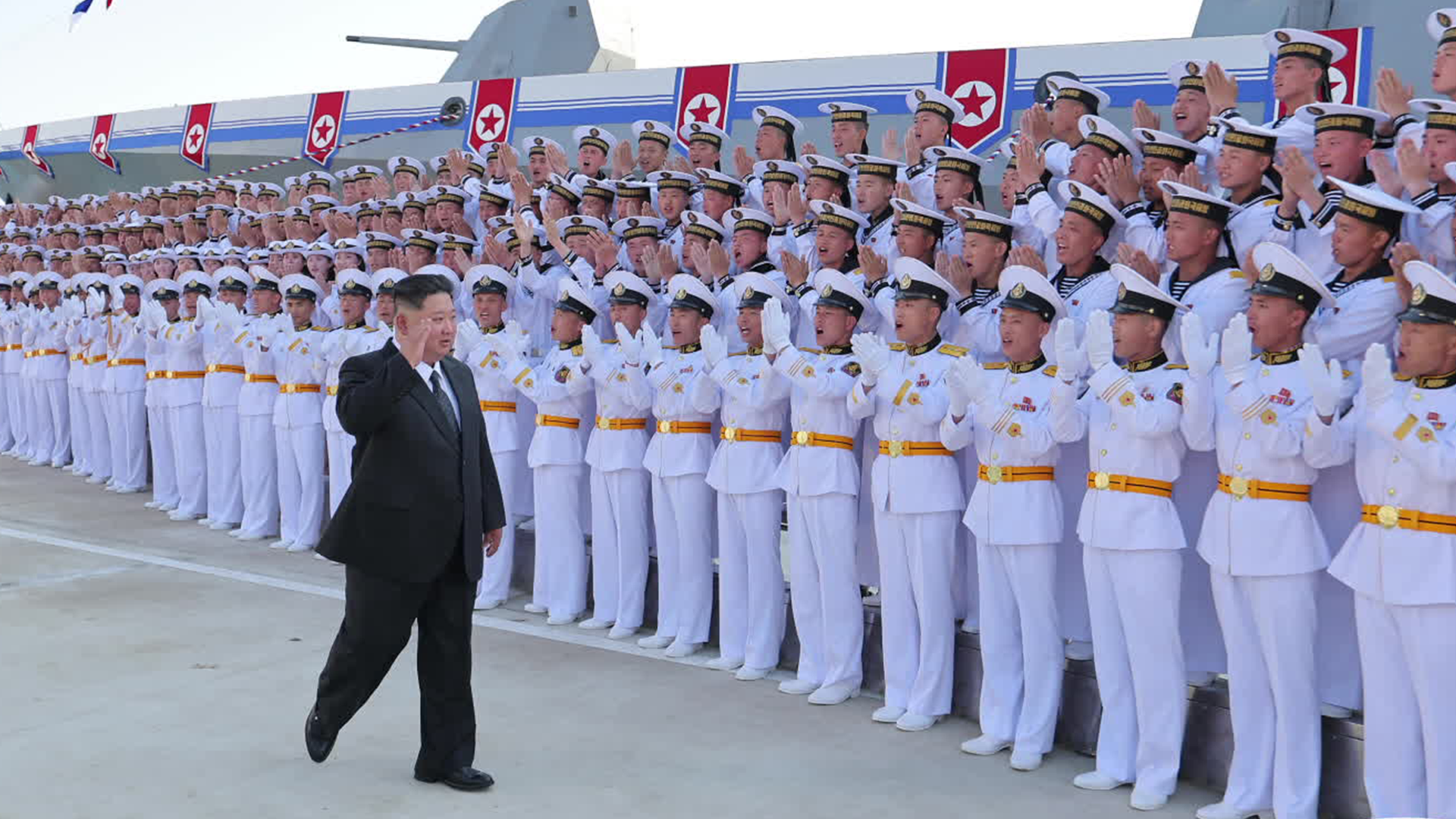 북한, 좌초했던 구축함 ‘강건호’ 수리해 진수식