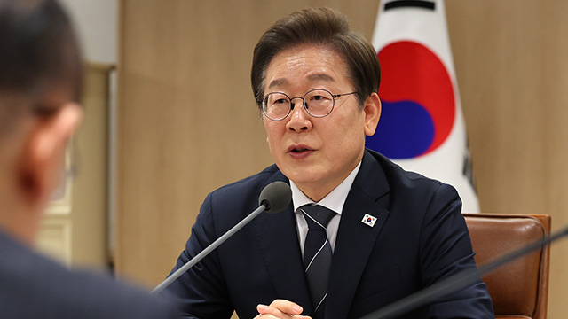 이 대통령, G7 정상회의 참석 위해 출국…취임 후 첫 해외 순방