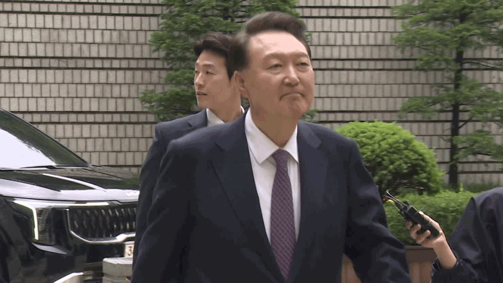 윤 “조사 필요성 없다”…경찰 “19일까지 기다릴 것”