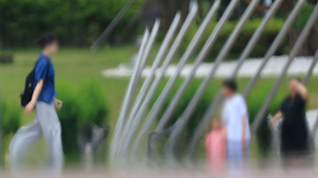 정체전선 남해로 남하…낮 기온 30도 안팎