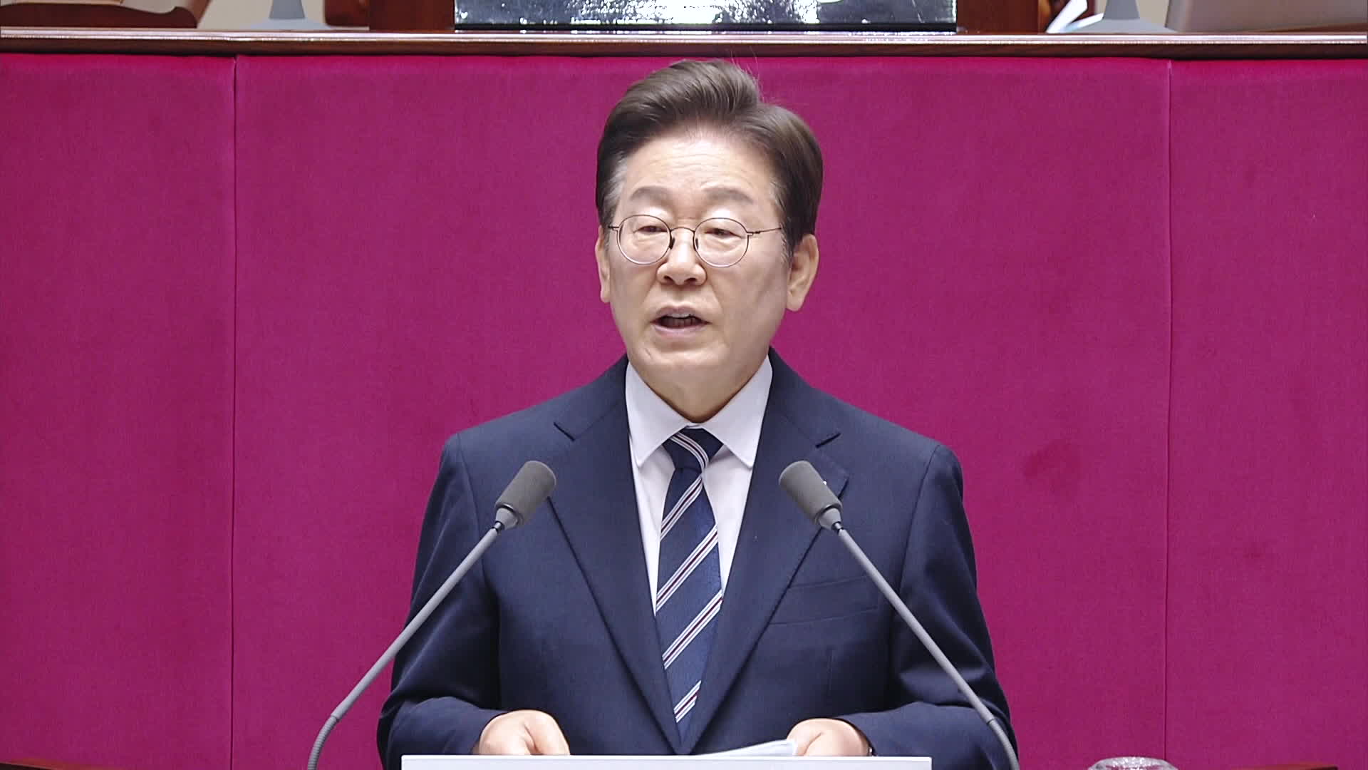 첫 시정연설 이 대통령 “경제 상황 절박, 골든타임 놓치지 말아야”
