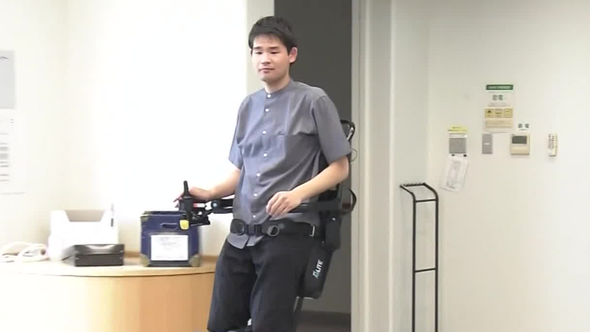 일본, 작게 접히고 서서 움직이는…진화하는 휠체어