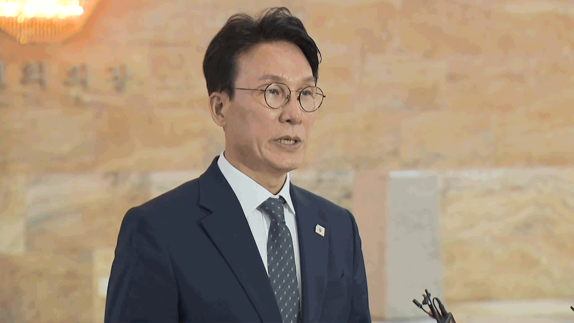총리 인준 통과 김민석 “경제 회복 1순위”…국민의힘 “독재·폭거” 표결 불참