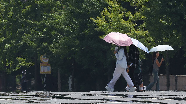 주말 폭염 지속…남부, 낮 기온 35도 안팎