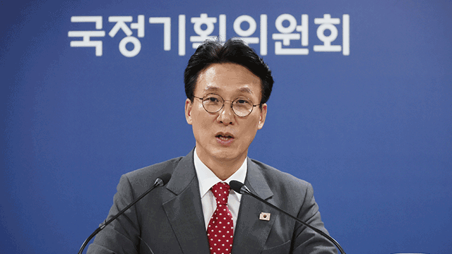 국정기획위 찾은 김민석 총리…“속도있게 성과낼 과제 우선 추려달라”