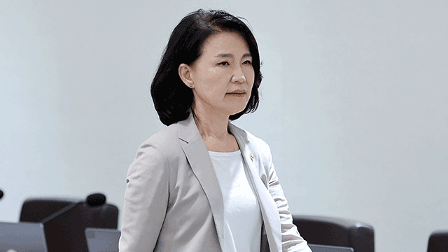 대통령실, 국무회의서 방통위원장 배석 제외 “정치중립 의무 위반”