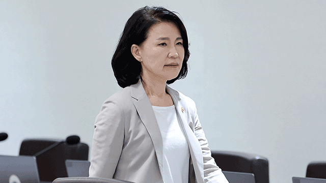 이진숙, 국무회의 배석 제외에 “아쉽다”…사퇴 요구는 일축