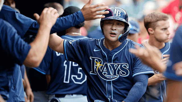 ‘맏형의 품격’ 김하성, MLB 1위팀 상대 동점 적시타 등 2안타