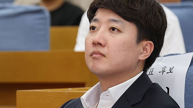 ‘개혁신당 대표 단독 출마’ 이준석 “이념 아닌 실력 정당 만들 것”