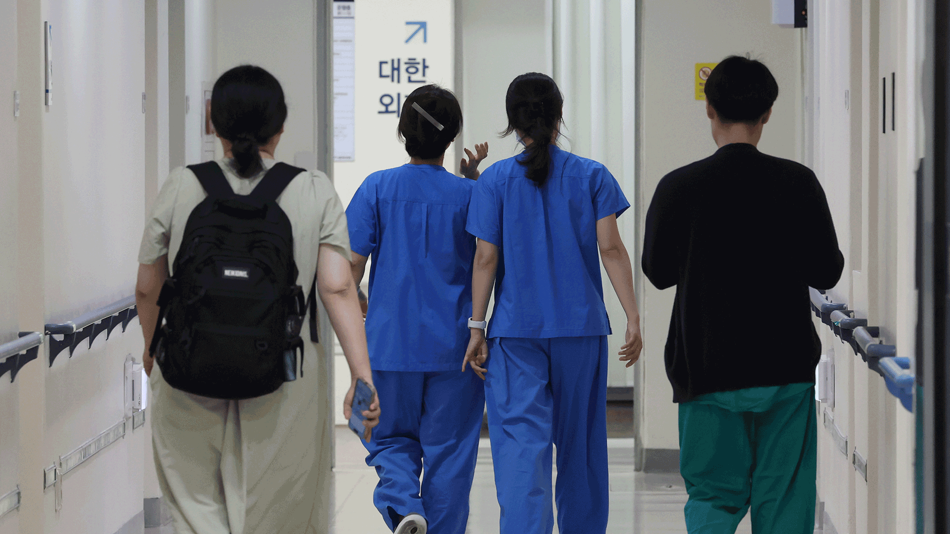 복귀 망설이는 필수의료 전공의들…속내는?