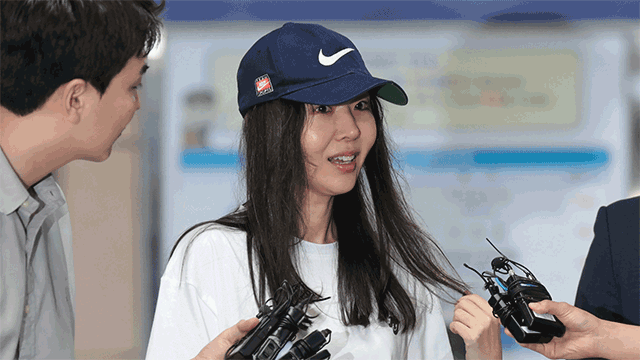 ‘경영권 찬탈’ 고발전 민희진 전 대표 ‘승’…“하이브 고발 2건 ‘혐의 없음’”