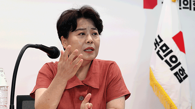[속보] 윤희숙 “나경원·윤상현·장동혁·송언석, 거취를 밝혀야…과거와 단절에 저항”