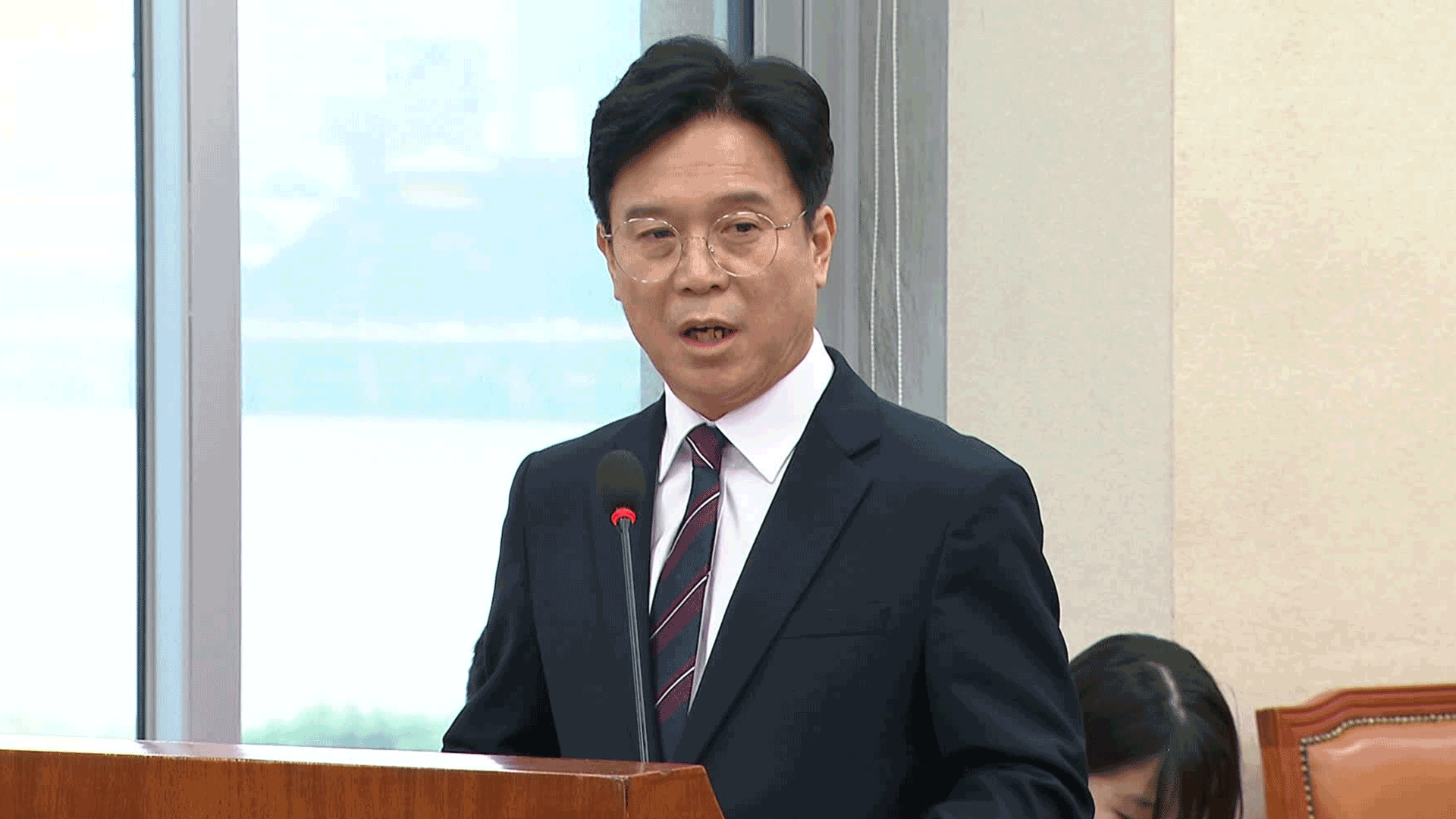김영훈 후보자 “임명되면 곧 노란봉투법 추진”…‘주적’ 공방에 야당 퇴장도