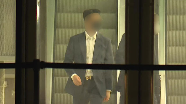 ‘건진법사 청탁 의혹’ 통일교 윤 전 세계본부장 14시간 조사 후 귀가