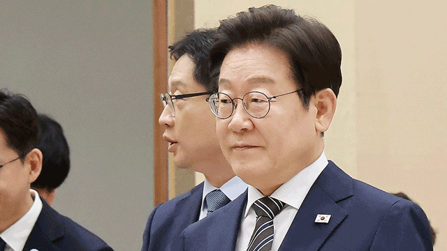 이 대통령, 초대 장관·김경수 지방시대위원장에 임명장 수여