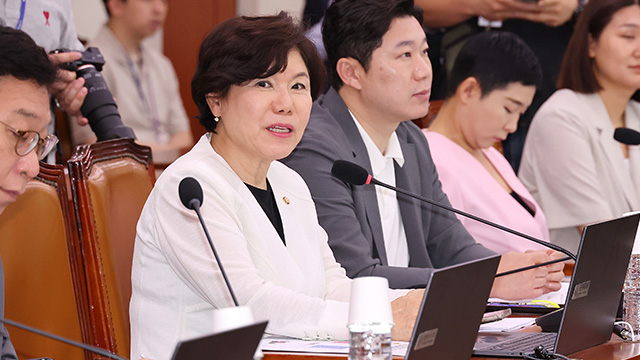 ‘공천개입 의혹’ 조은희 의원·‘나토순방’ 조연경 전 행정관 특검 소환