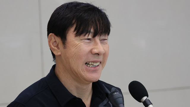 울산 새 사령탑에 신태용 감독 선임…13년 만에 K리그 복귀