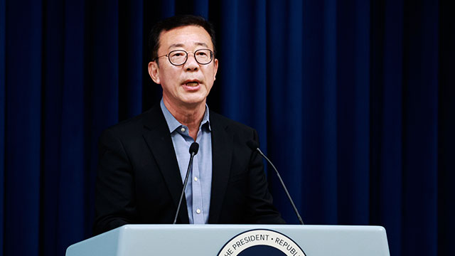 내란특검, 홍철호 전 대통령실 정무수석 참고인 조사