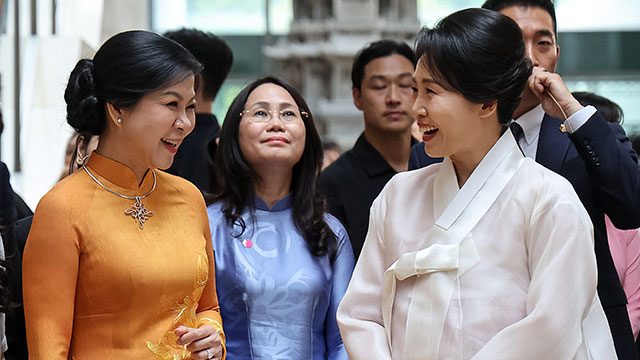 김혜경 여사, 베트남 영부인과 국립중앙박물관 찾아 친교