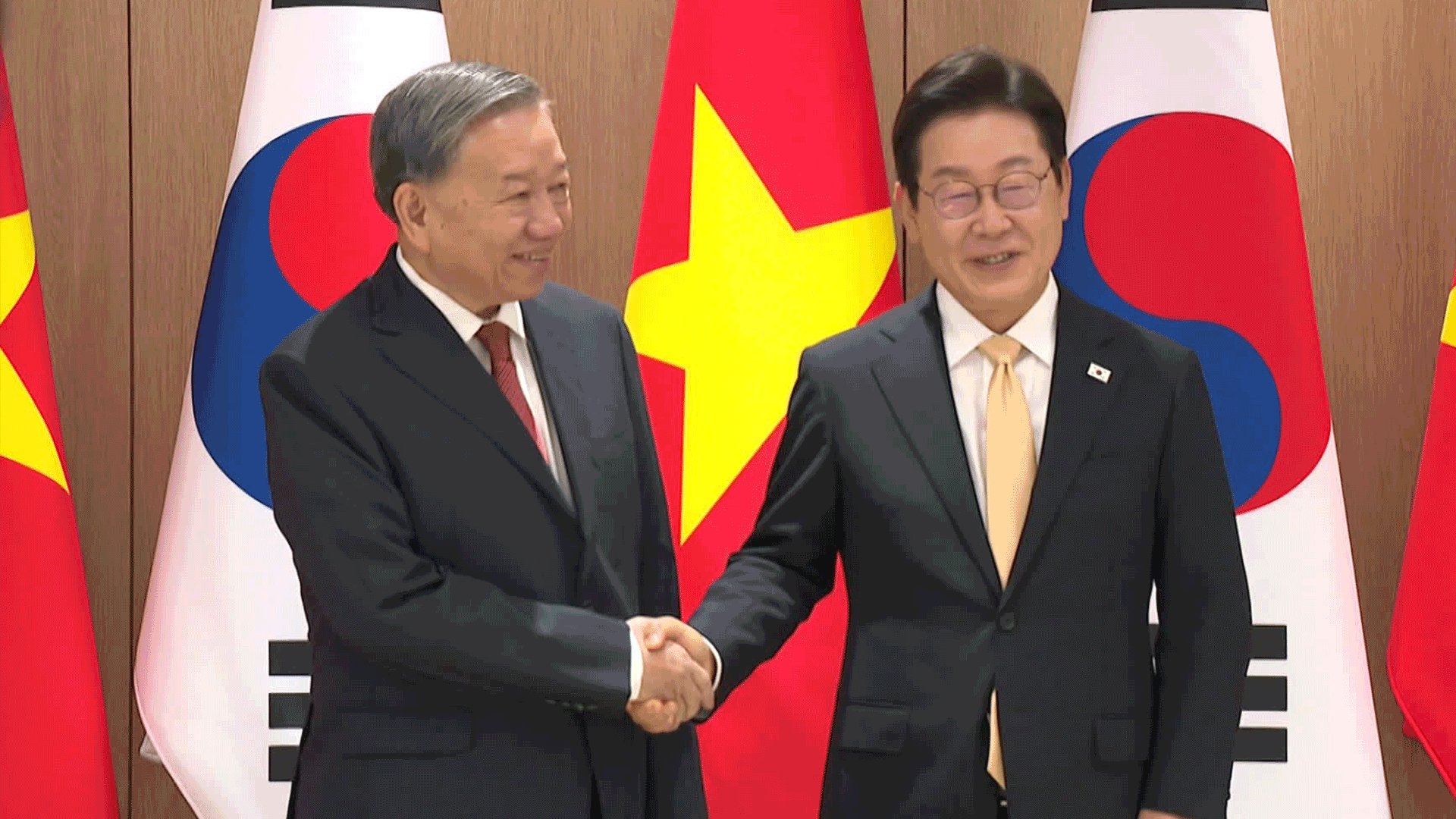 한-베트남 정상회담…“2030년까지 교역 1,500억 달러 달성”