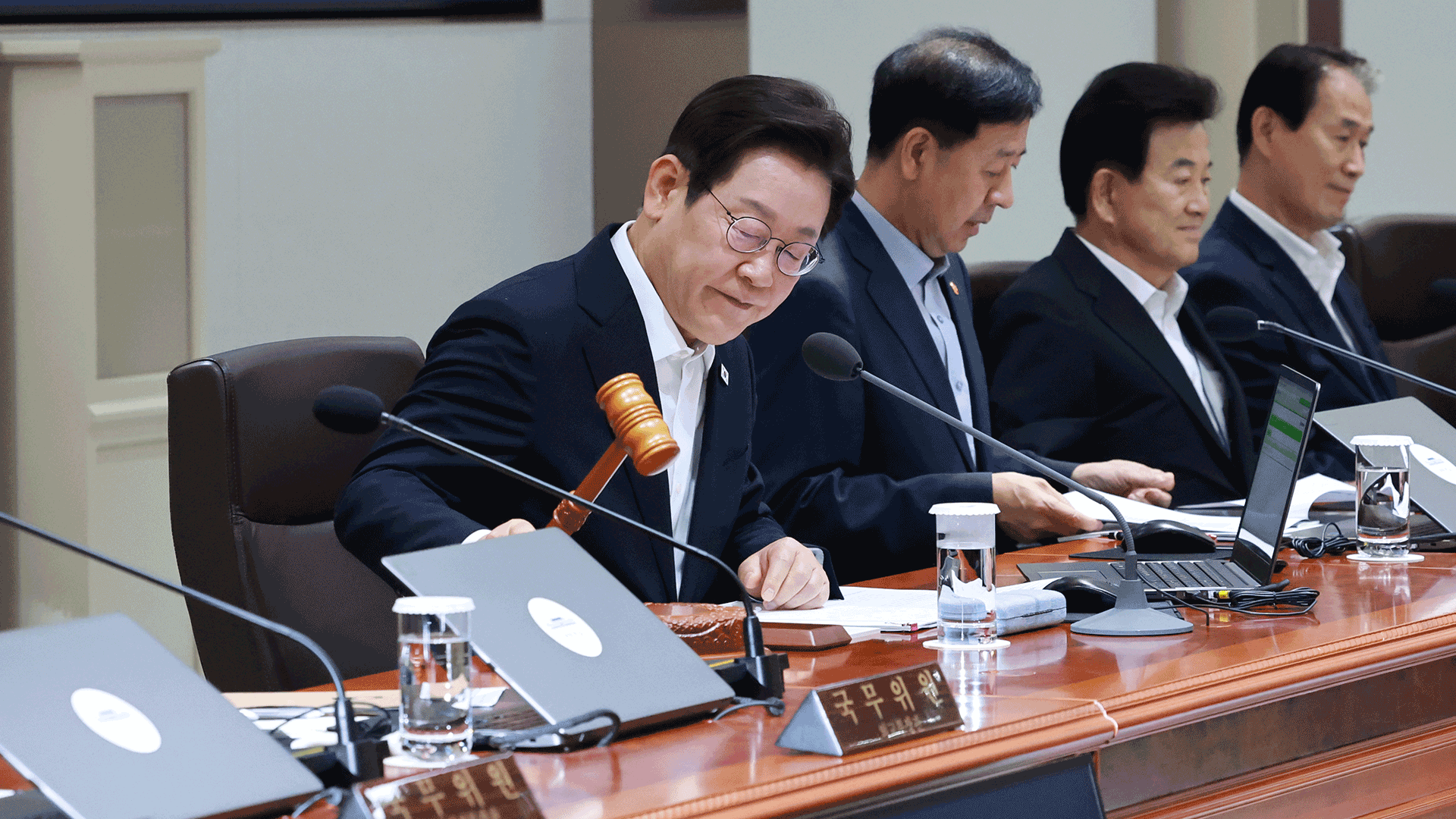 대통령실 “각계 의견 청취…정치 복원 계기 되길”