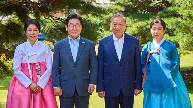 한·베트남 정상, 청와대 상춘재서 친교 일정…영부인들 한복 입어