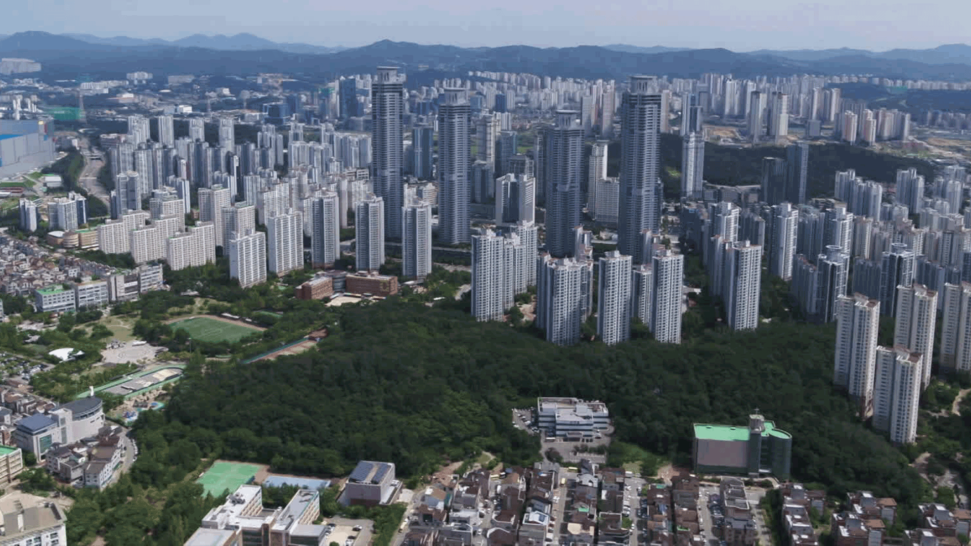 고용도 성장도 ‘건설 늪’…공사 중단 겹치면 악화일로