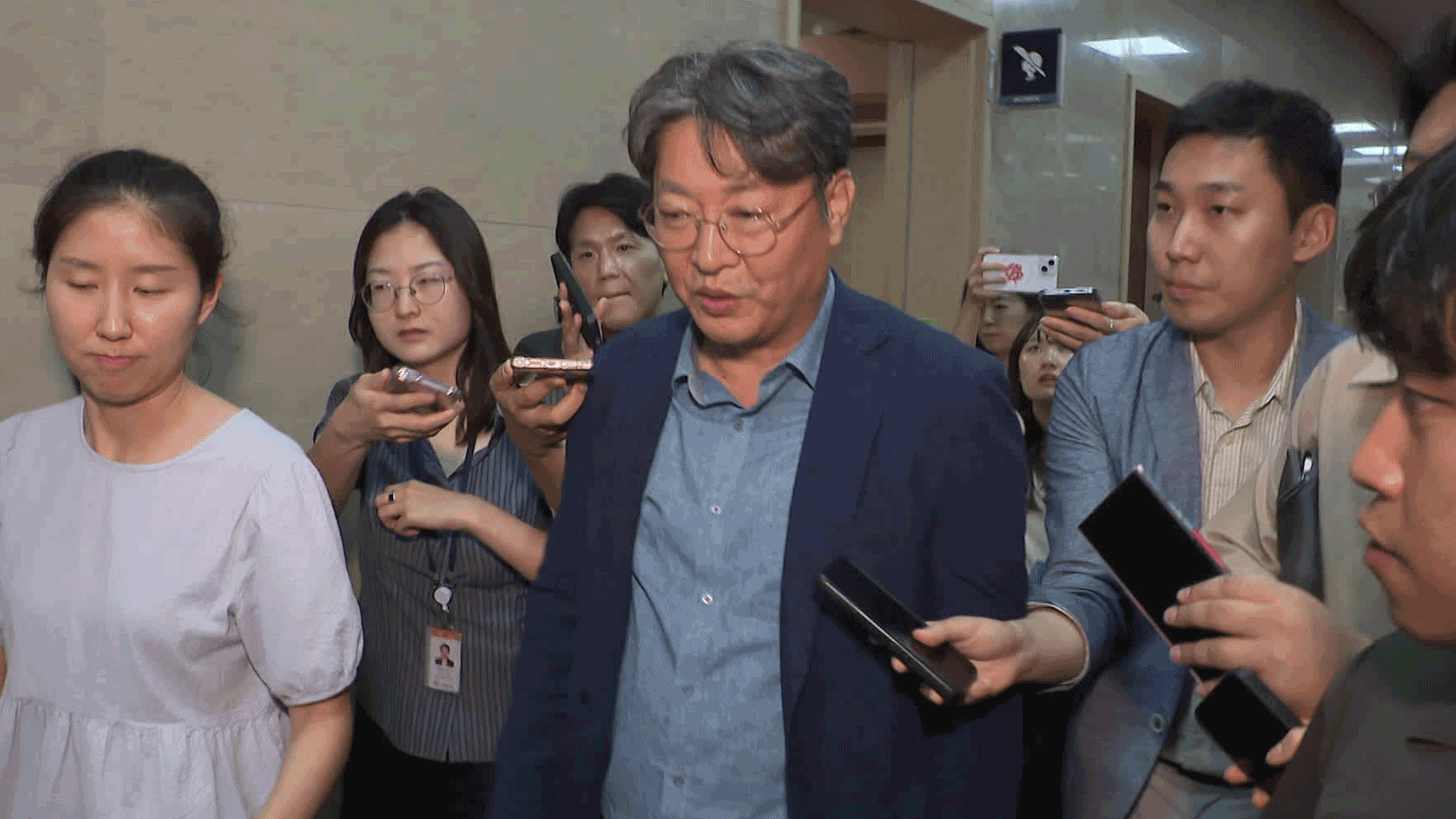 경찰, ‘차명 거래 의혹’ 이춘석 의원 비공개 소환